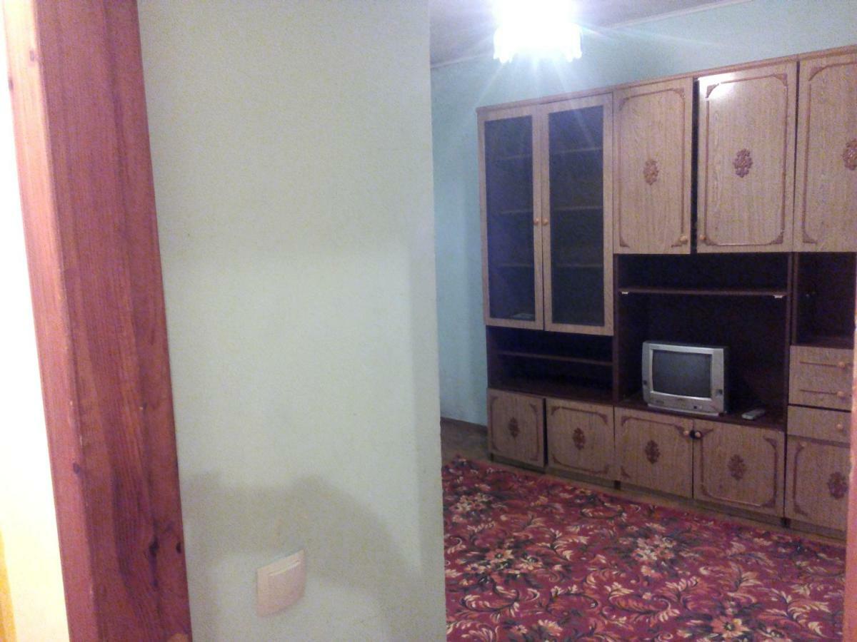 Flats Apartment Izyum ภายนอก รูปภาพ